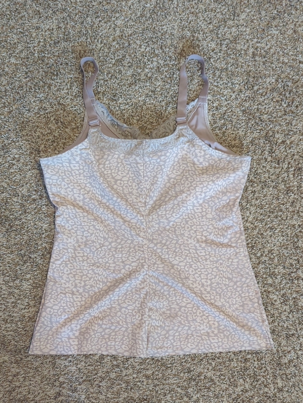 Ruby Ribbon Diva Lace Cami - Picture 3 of 6